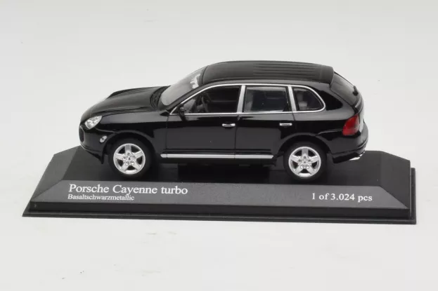 Minichamps Porsche Cayenne Turbo 2002 1:43 400061080